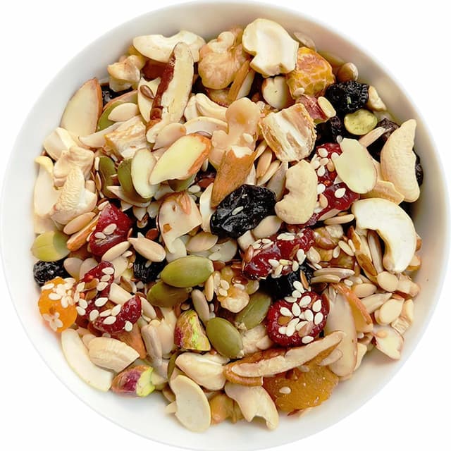 True Elements Daily Dose Trail Mix 125gm