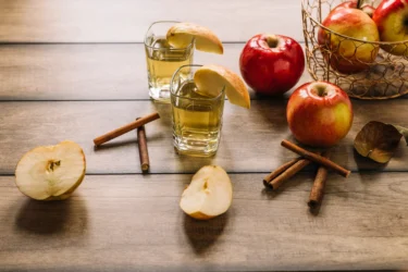 apple cinnamon water